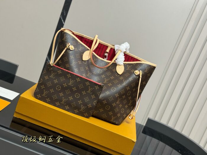 Louis Vuitton Neverfull Medium Tote Bag - Timeless Quality - Image 2