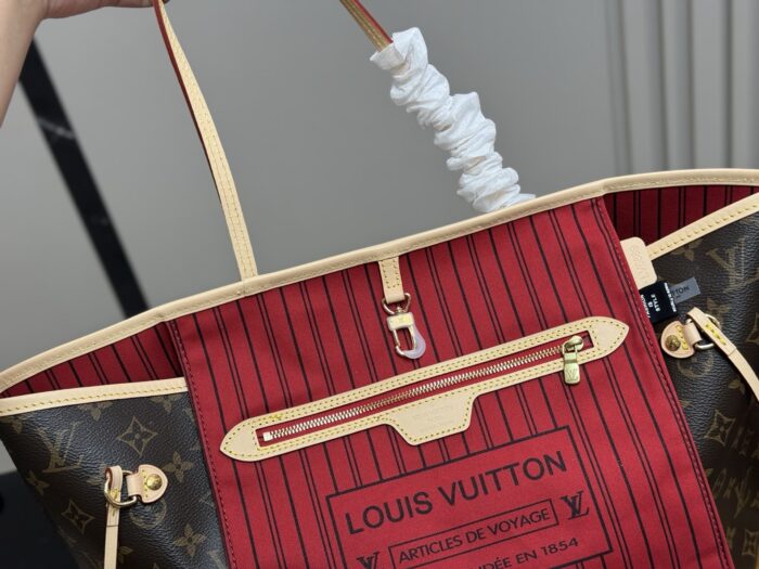 Louis Vuitton Neverfull Medium Tote Bag - Timeless Quality - Image 4