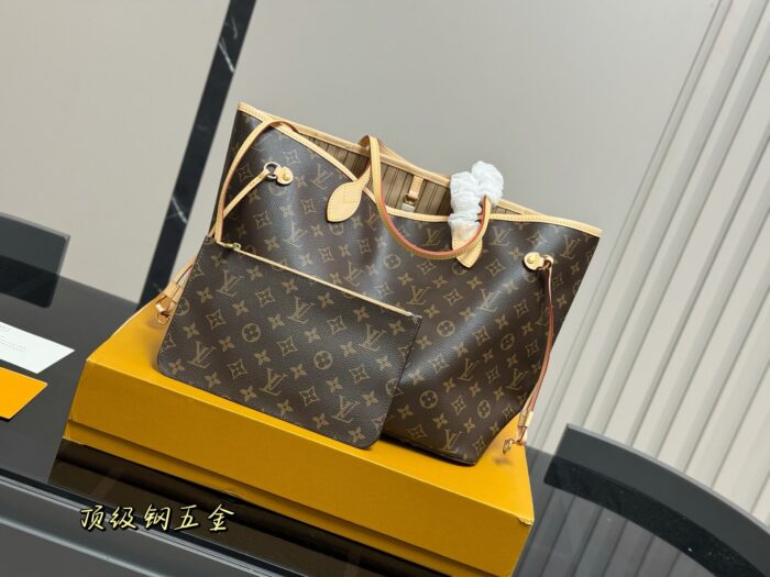 Louis Vuitton Neverfull Medium Tote Bag - Timeless Quality - Image 2
