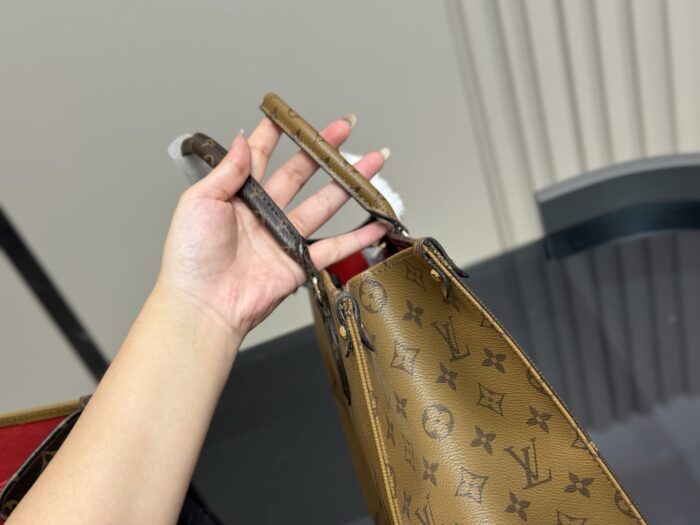 Louis Vuitton On The Go Shopping Bag Original Steel Hardware Concealed Shoulder Strap Can Be Worn Over The Shoulder Or Carried By Hand - Image 6