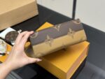 Louis Vuitton On The Go Jungle Tote Bag Hidden Shoulder Strap For Single-Shoulder Or Hand-Carry Use - Image 9
