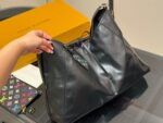 Louis Vuitton Carryall Bow-Tie Shoulder Bag With Coin Purse Included, Single-Shoulder Crossbody - Image 2