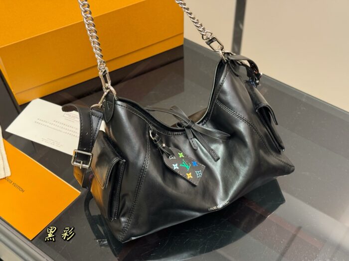 Louis Vuitton Carryall Bow-Tie Shoulder Bag With Coin Purse - Crossbody Style - Image 2