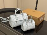 Coach Boston Pillow Bag Luxury-Inspired Classic Exceptional Value - Image 7