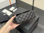 Chanel Hidden Edition Clutch Evening Bag Quadri-Stitched Box Bag Delicate Logo Handle Practical Capacity - Image 8