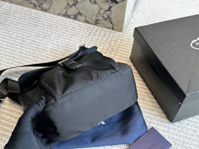 Prada Black Parachute Messenger Bag Autumn/Winter Essential Comfortable To Carry - Image 7