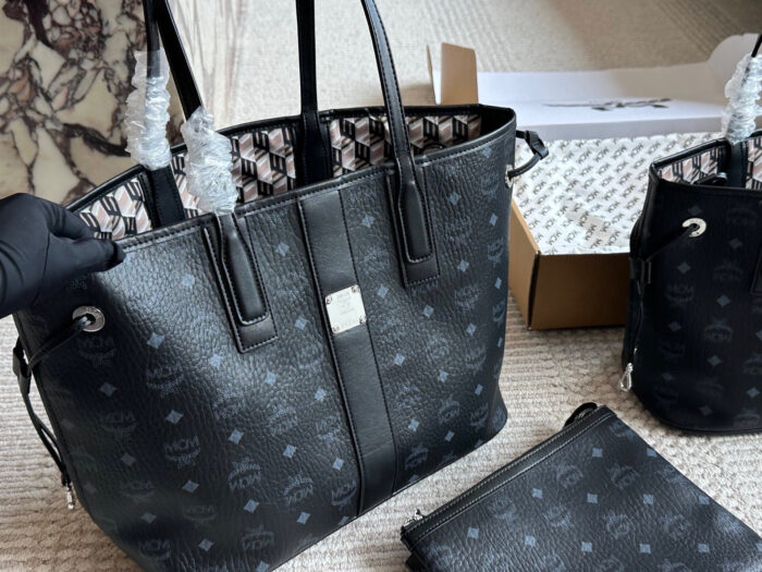 Mcm New Arrival Reversible Tote Bag Visetos-Print Coated Canvas Removable Inner Pouch Handheld, Shoulder, Crossbody - Image 2