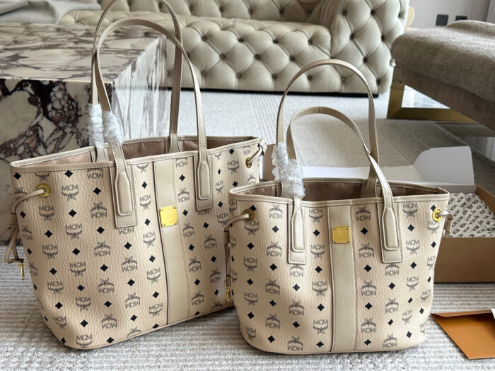 Mcm New Arrival Reversible Tote Bag With Visetos Print And Detachable Inner Pouch – Carry By Hand, Shoulder Or Crossbody - Image 1