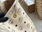 Mcm New Arrival Reversible Tote Bag With Visetos Print And Detachable Inner Pouch – Carry By Hand, Shoulder Or Crossbody - Image 5