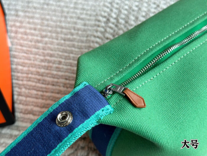 Hermès Toiletry Bag (Lunchbox Bag) Original Canvas Clean Lines - Image 7