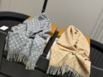 Louis Vuitton Cashmere Scarf Classic Pattern Comfortable And Warm Versatile And Easy To Style - Image 4