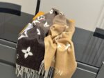 Louis Vuitton Cashmere Scarf (Chip Design) Comfortable And Versatile - Image 5