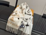 Louis Vuitton Cashmere Scarf (Chip Design) Comfortable And Versatile - Image 7