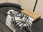 Burberry Black And White Check Cashmere Scarf Soft And Comfortable - Image 3