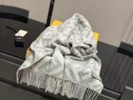 Fendi Grey-White Ff Pattern Cashmere Scarf 100% Cashmere - Image 5