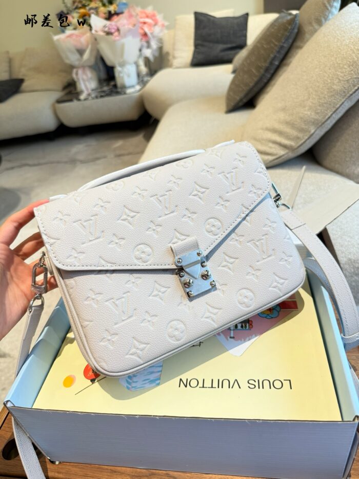 Louis Vuitton Pochette Metis Handbag Embossed Monogram Empreinte Leather S-Lock Clasp Can Be Carried Over The Shoulder Or Crossbody - Image 9