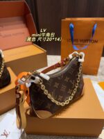 Louis Vuitton Mini Horn Bag Stylish And Stunning - Image 7