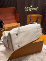 Louis Vuitton Carryall Small Cream-Coloured Full Leather Luxurious Light-Coloured - Image 3