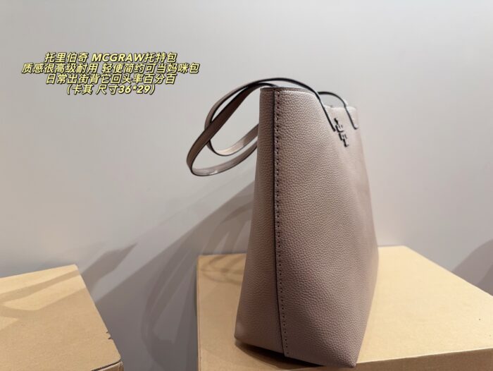 Tory Burch Mcgraw Tote Bag Luxurious Texture Generous Capacity Durable Lightweight Minimalist Mummy Bag - Image 4