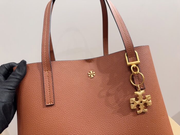 Tory Burch Full Grained Leather Tote Bag Carry By Hand Or Crossbody Lightweight, Practical, And Fashionable - Image 9
