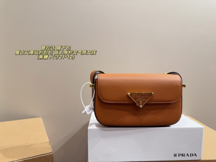 Prada Underarm Bag Vintage Sophisticated Style - Image 12