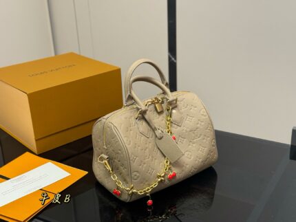 Louis Vuitton Keepall New Arrival - Genuine Leather Unisex Pillow Bag