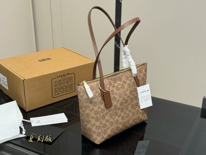 Coach Fiona Zip Tote Small Tote Bag - Image 1