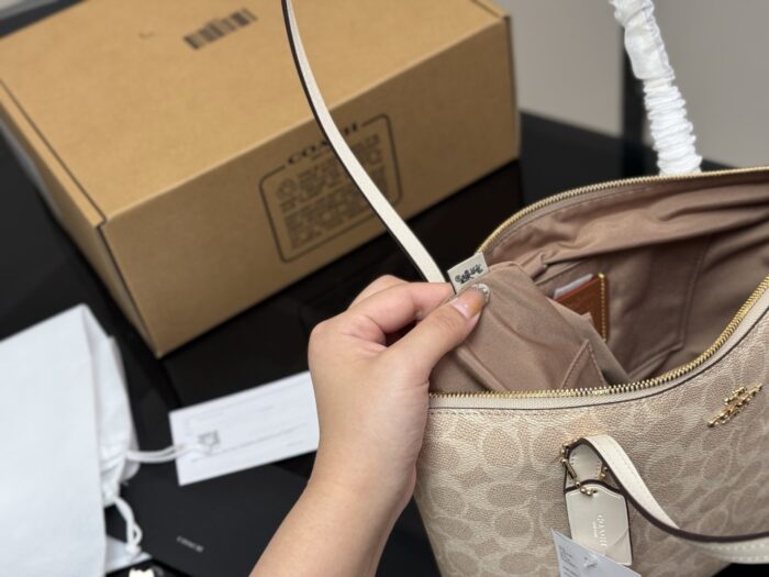 Coach Fiona Zip Tote Small Tote Bag - Image 5