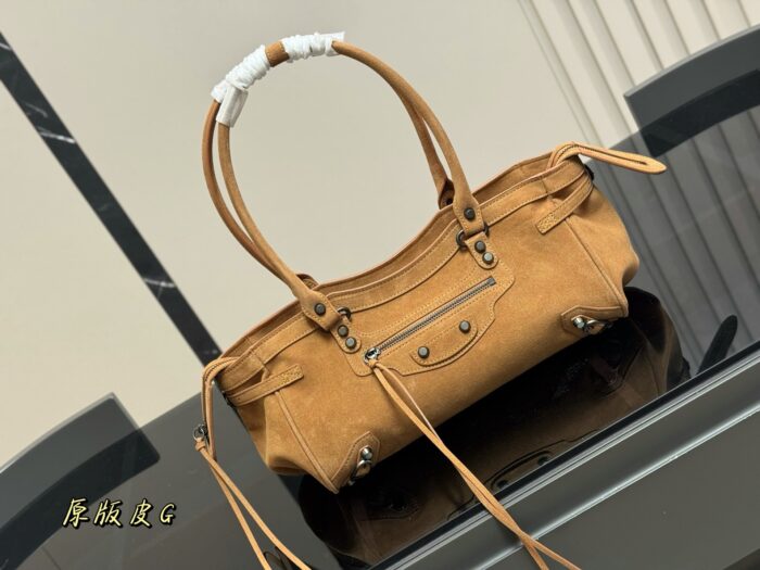 Balenciaga New Motorcycle Oversized Soft Practical Relaxed-Look Women'S Bag - Image 1