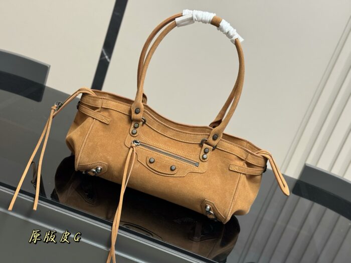 Balenciaga New Motorcycle Oversized Soft Practical Relaxed-Look Women'S Bag - Image 2