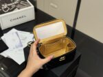 Chanel 25B Handle Compact Case Touch-Ups And Styling - Image 4