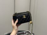 Chanel 25B Handle Compact Case Touch-Ups And Styling - Image 9