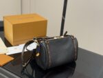 Louis Vuitton New Arrival Vintage-Inspired Textured Commuter Bag Practical Stylish Lightweight Shoulder Crossbody Bag - Image 7