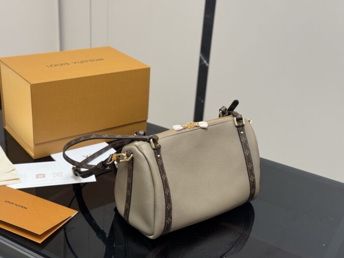 Louis Vuitton Lv Express Vintage-Inspired, High-Quality, Practical Commuter Shoulder/Crossbody Lightweight Bag - Image 7