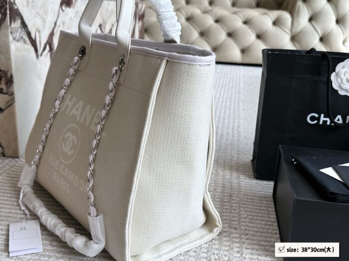 Chanel Denim Beach Bag Lazy Holiday Vibe - Image 5