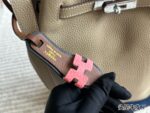 Hermès Kelly Bucket Bag, Calfskin Unisex For Commuting Relaxed And Easygoing - Image 8