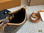 Louis Vuitton Carryall New Commuter Bag | Crossbody/Shoulder Strap | Open-Top Convenience | Practical Capacity - Image 9