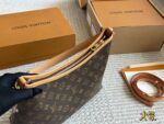 Louis Vuitton Carryall New Commuter Bag | Crossbody/Single Shoulder | Magnetic Flap Closure | Practical Capacity - Image 8