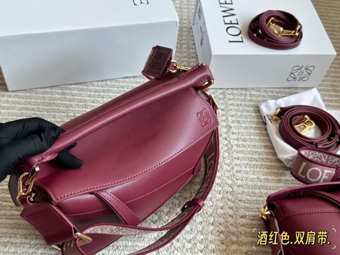 Loewe Puzzle Geometric Bag Cowhide Double Shoulder Strap - Image 4