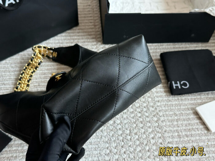 Chanel 25 Series Hobo Bucket Bag In Calfskin With Distinctive Shoulder Strap Design - Image 5