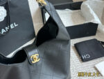 Chanel 25 Series Hobo Bucket Bag Genuine Leather Distinctive Shoulder Strap Design Complete With Box - Image 2