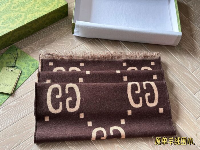 Gucci Gg Cashmere Scarf With Box, Authentic - Image 7