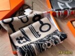 Hermes Double-Sided Wool Lock Key Scarf Gentle And Comfortable, Won'T Irritate The Skin - Image 3