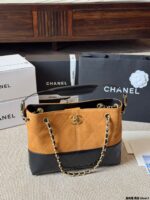 Chanel 25A Haute Couture Workshop Bucket Bag Quilted Pattern Colour-Blocking Bag-On-Bag Accessory Pearl Heart Cf Charm Detachable - Image 4