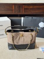 Chanel 25A Haute Couture Workshop Bucket Bag Quilted Pattern Colour-Blocking Bag-On-Bag Accessory Pearl Heart Cf Charm Detachable - Image 11