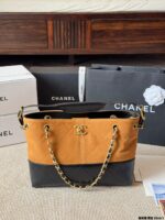 Chanel 25A Haute Couture Workshop Bucket Bag Quilted Pattern Colour-Blocking Bag-On-Bag Accessory Pearl Heart Cf Charm Detachable - Image 12