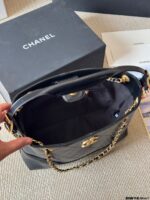 Chanel 25A Haute Couture House Bucket Bag - Diamond Quilted Colour-Block Design With Detachable Bag-On-Bag And Removable Pearl Heart Cf Pendant - Image 9