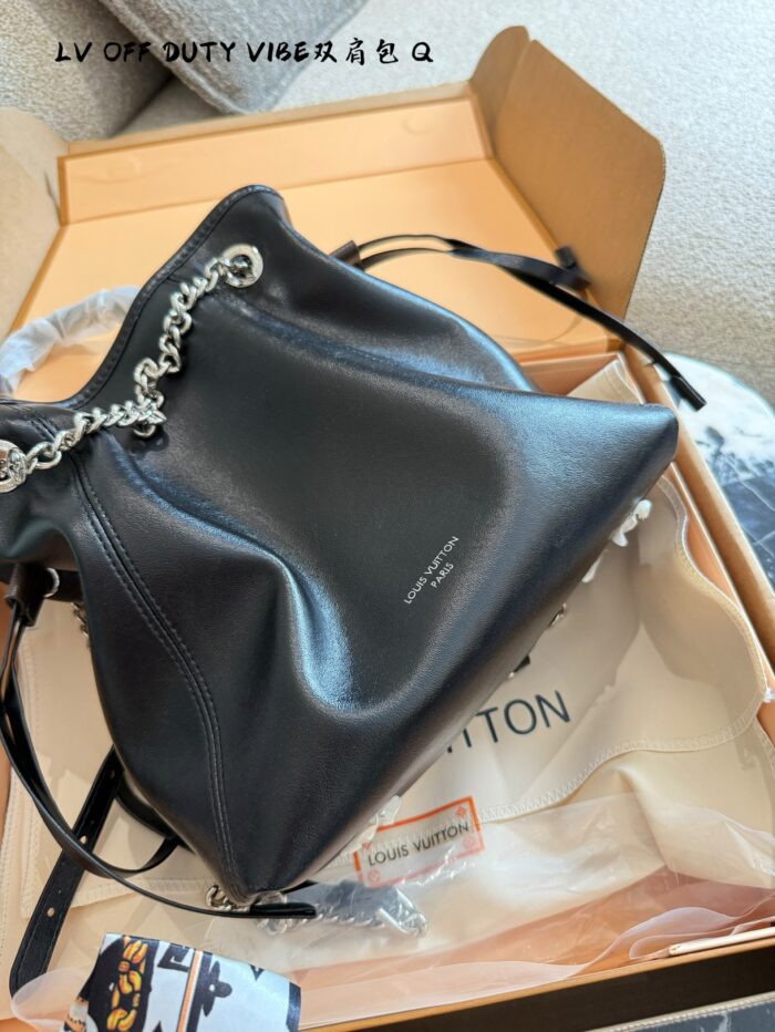 Louis Vuitton Off Duty Lambskin Multi-Wear Bag - Image 8