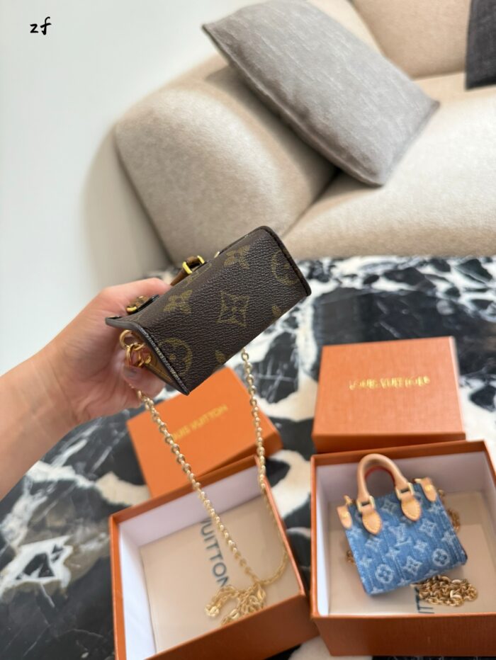 Louis Vuitton Mini Revamp Jungle Bag - Image 5