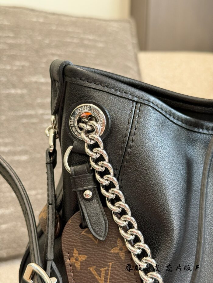 Louis Vuitton Carryall Dark Black Handbag - Takashi Murakami Collaboration Lambskin Relaxed Silhouette - Image 3